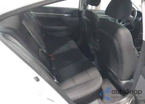 2020 Hyundai Elantra Sel z USA, uszkodzony, nr VIN 5NPD84LF5LH627804